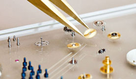 沈阳江诗丹顿指定维修门店打开表壳